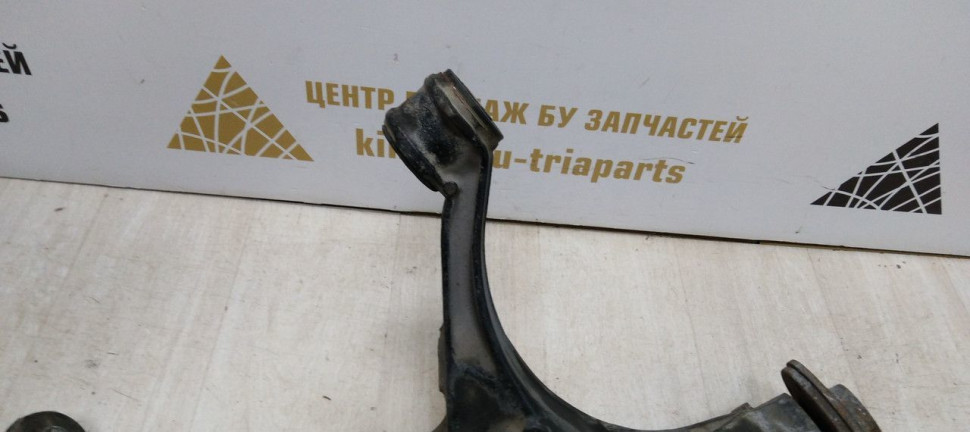 Рычаг задний левый Volkswagen Transporter T5 03-15 oem 7e0501413a