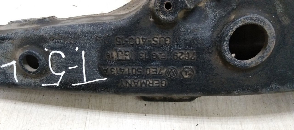 Рычаг задний левый Volkswagen Transporter T5 03-15 oem 7e0501413a