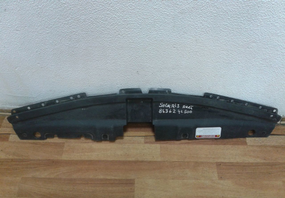 Накладка передней панели Hyundai Solaris рестайл oem 863624l500