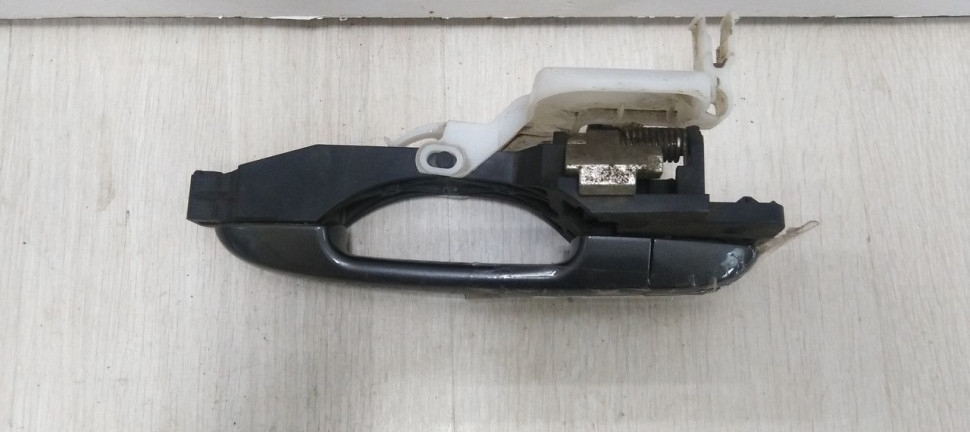 Ручка двери передняя правая Kia Ceed 1 06-12 oem 826511H010