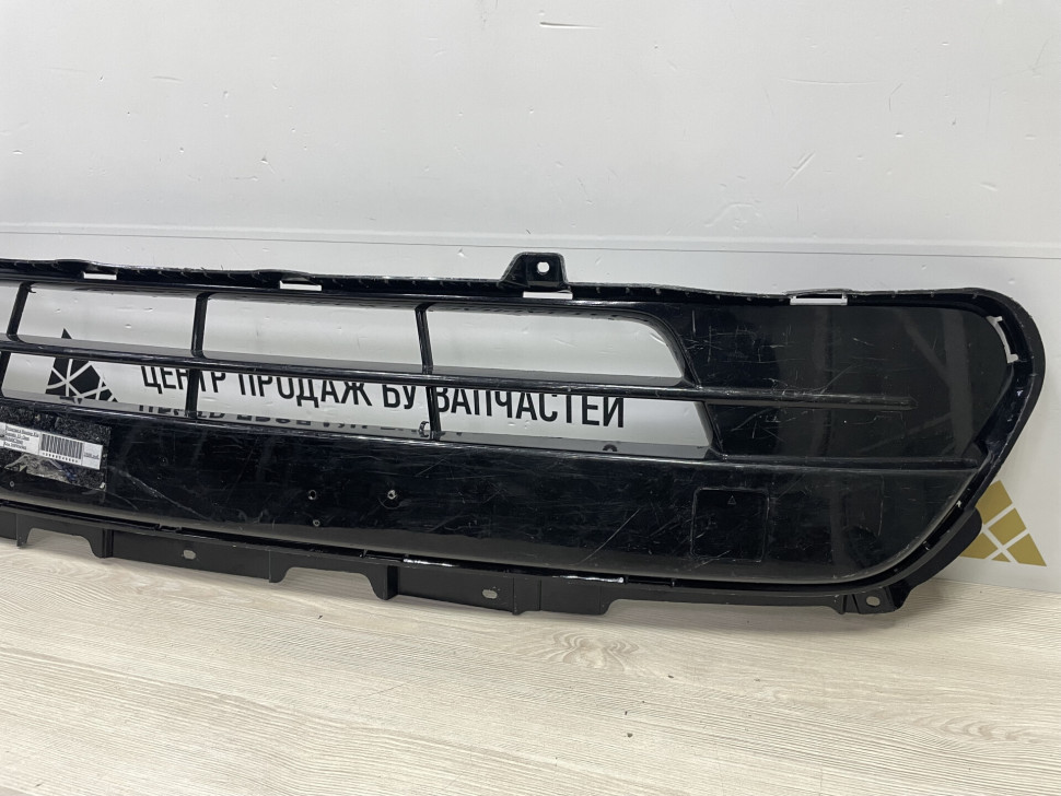 Решетка в бампер Kia Sorento 15- Oem 86560C5040 Решетка в бампер Kia Sorento 15- Oem 86560C5040