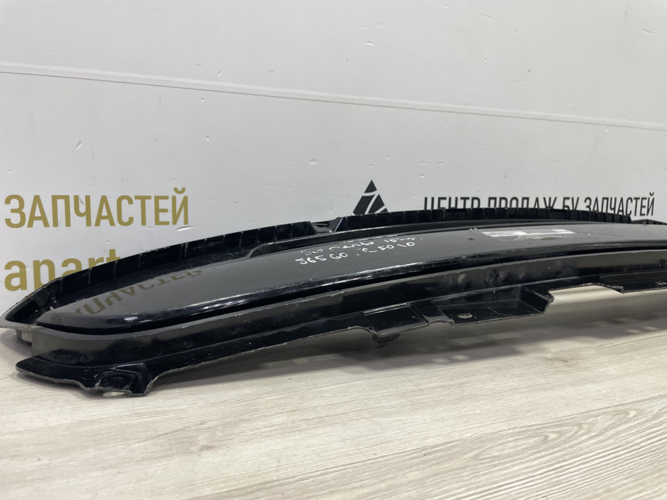 Решетка в бампер Kia Sorento 15- Oem 86560C5040 Решетка в бампер Kia Sorento 15- Oem 86560C5040