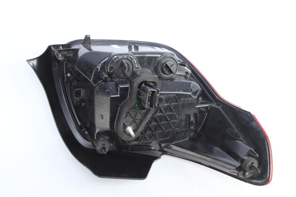 Фонарь задний правый Citroen DS3 Ситроен ДС3 Рестайлинг OEM 9808418480 Фонарь задний правый Citroen DS3 Ситроен ДС3 Рестайлинг OEM 9808418480
