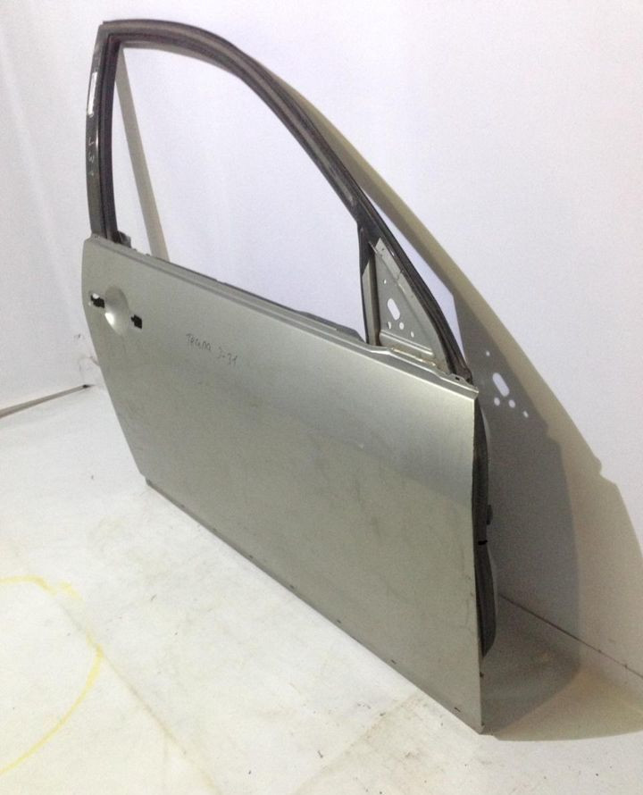 Дверь передняя правая Nissan Teana J31  OEM H010M9W5MA  (скл-3)