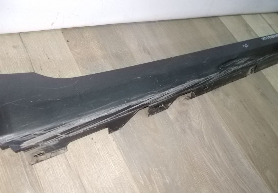 Порог правый бу BMW 5 G30 OEM 51777387338 Порог правый бу BMW 5 G30 OEM 51777387338