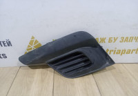 Решетка противотуманной фары левая бу Renault Logan 2 рестайлингт OEM 269163039R