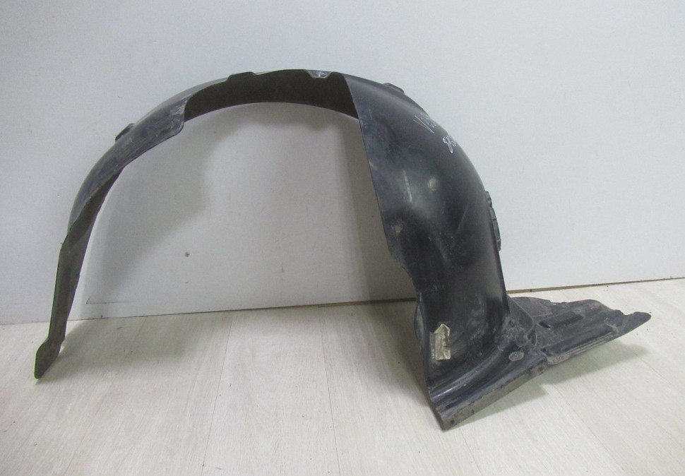 Подкрылок передний левый Lada Vesta oem 8450007043 (скл-3) Подкрылок передний левый Lada Vesta oem 8450007043 (скл-3)