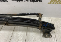 Усилитель переднего бампера Skoda Octavia A5 OEM 1Z0807111