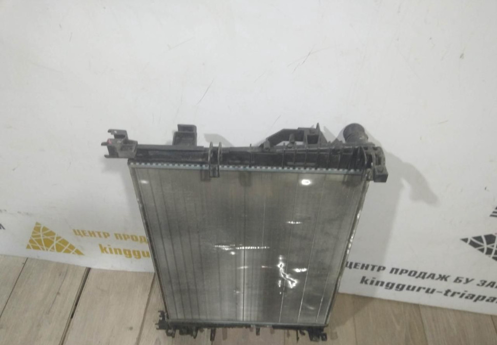 Радиатор охлаждения бу Renault Logan 2 OEM 214105731R Радиатор охлаждения бу Renault Logan 2 OEM 214105731R