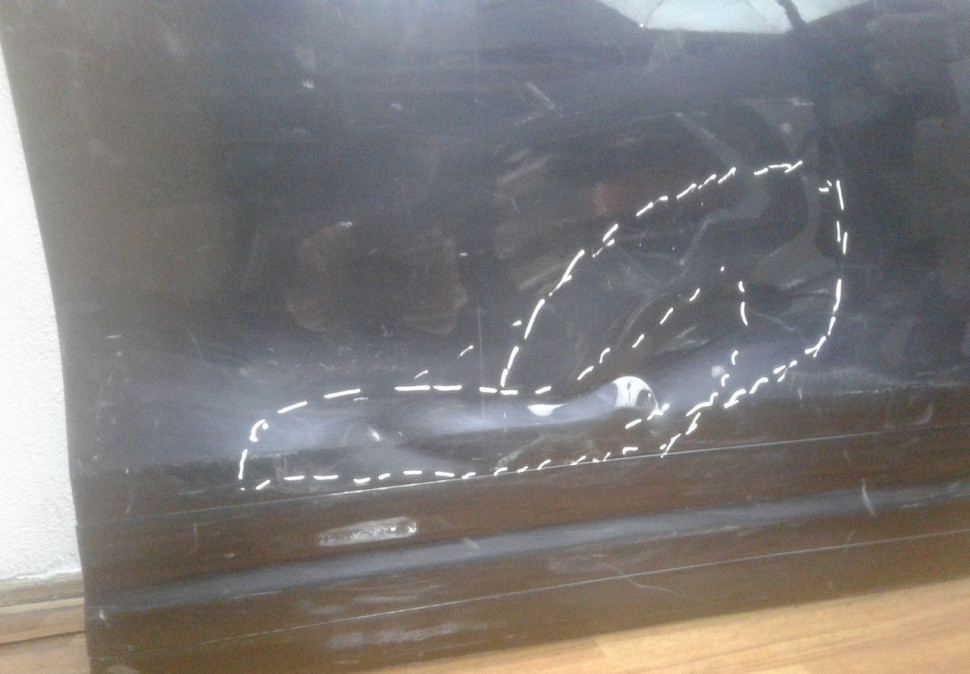 Дверь передняя правая Volkswagen Touareg NF oem 7p0831312 (вмятина) Дверь передняя правая Volkswagen Touareg NF oem 7p0831312 (вмятина)