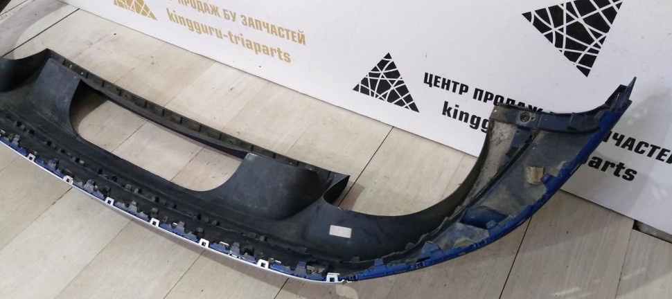 Спойлер заднего бампера Volkswagen Touareg 2 FL рестайлинг 2014-2018 oem 7P6807568G