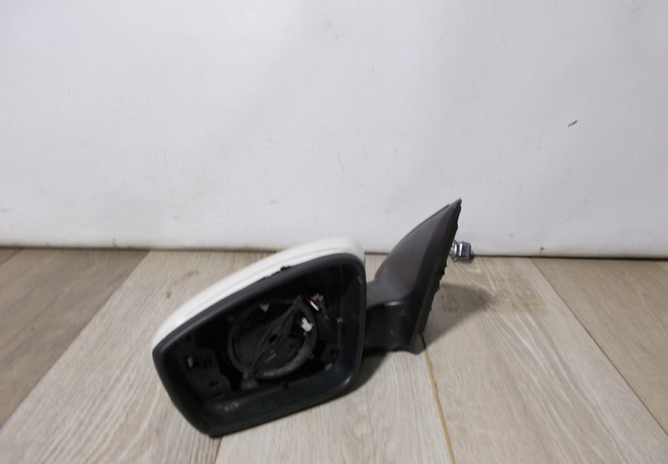 Корпус зеркала левый бу Skoda Rapid OEM 5JB857501F