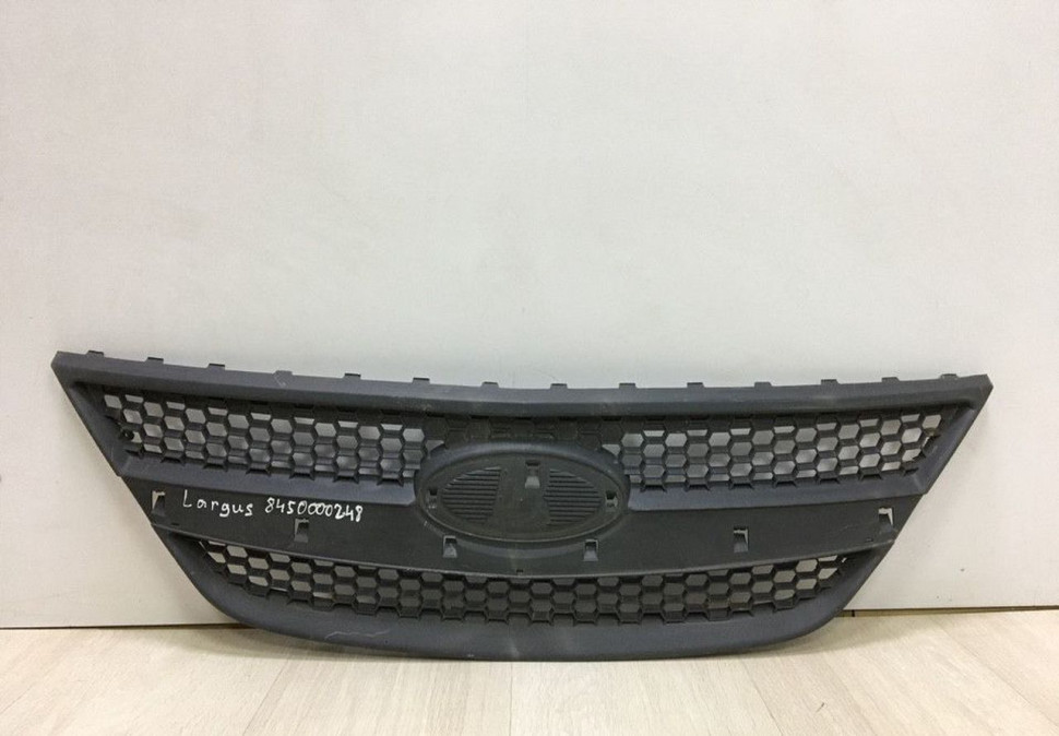 Решетка радиатора Lada Largus oem 8450000248 (скл-3)