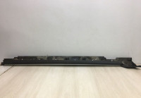 Накладка порога правая Volkswagen Passat B8 oem 3g9853855