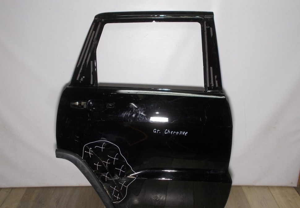 Дверь задняя правая бу Jeep Grand Cherokee WK2