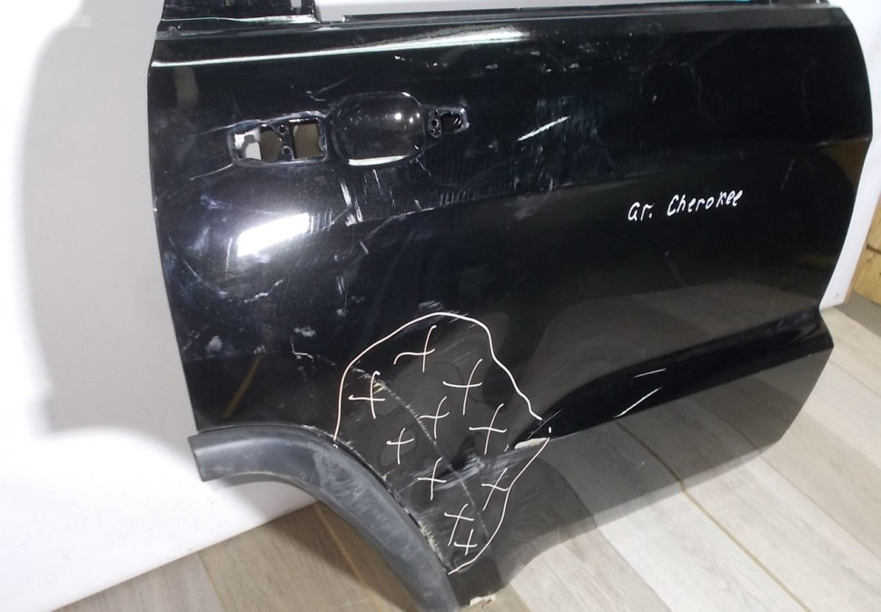 Дверь задняя правая бу Jeep Grand Cherokee WK2