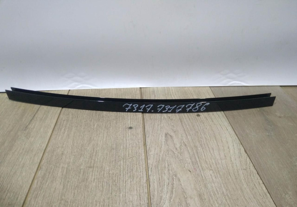 Направляющая стекла задней правой двери бу BMW X6 F16 OEM 51357317789