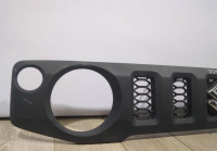 Решетка радиатора бу Suzuki Jimny FF OEM 7211178R0