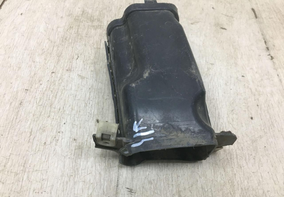 Воздуховод тормозов правый BMW 3 G20 OEM 51747422280 Воздуховод тормозов правый BMW 3 G20 OEM 51747422280