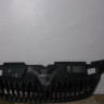 Решетка радиатора бу Skoda Fabia 2 OEM 5J0853668C