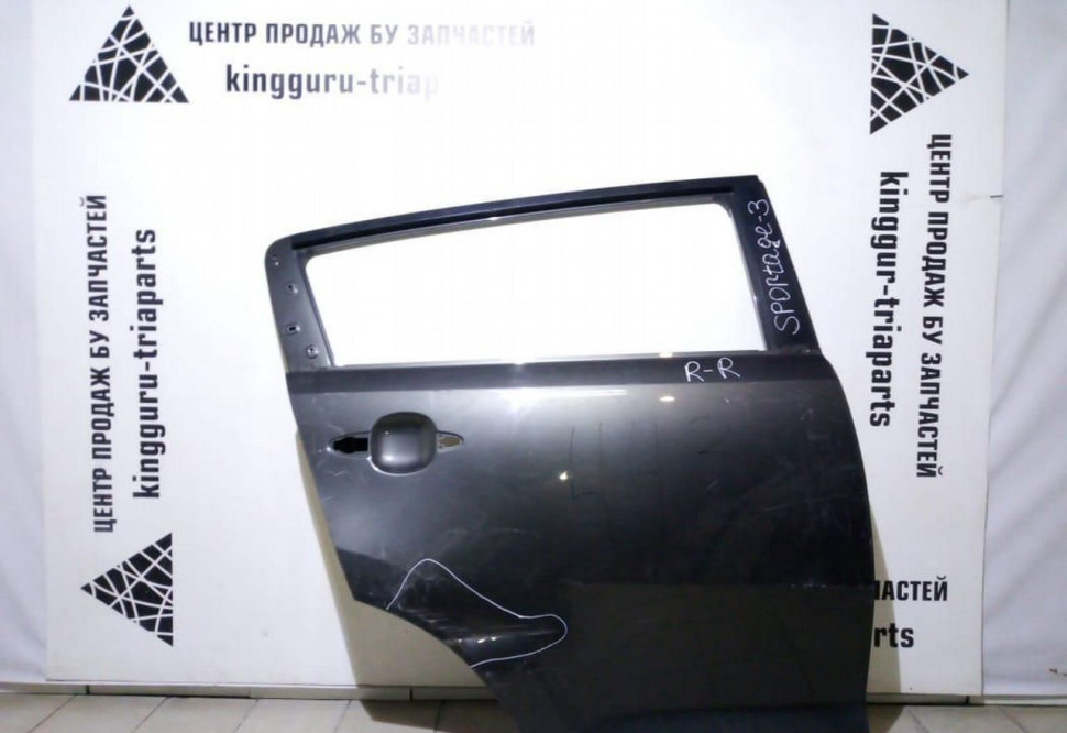 Дверь задняя правая Kia Sportage 3 oem 770043W000 (скл-3)