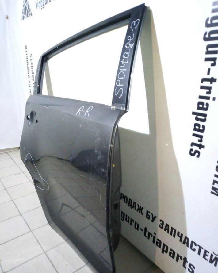 Дверь задняя правая Kia Sportage 3 oem 770043W000 (скл-3)