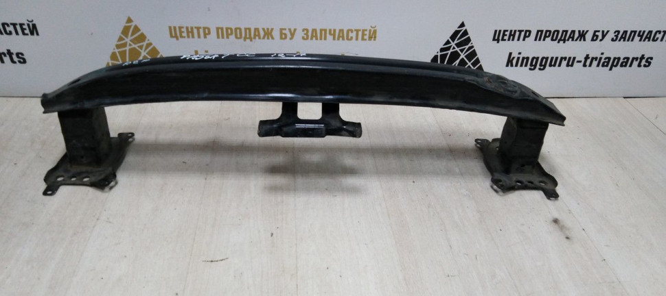 Усилитель переднего бампера Volkswagen Passat CC 12-17 oem 3C8807109C