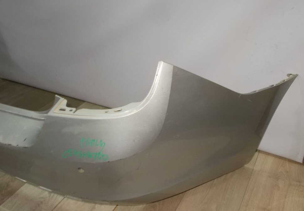 Бампер задний бу Skoda Rapid OEM 60U807421