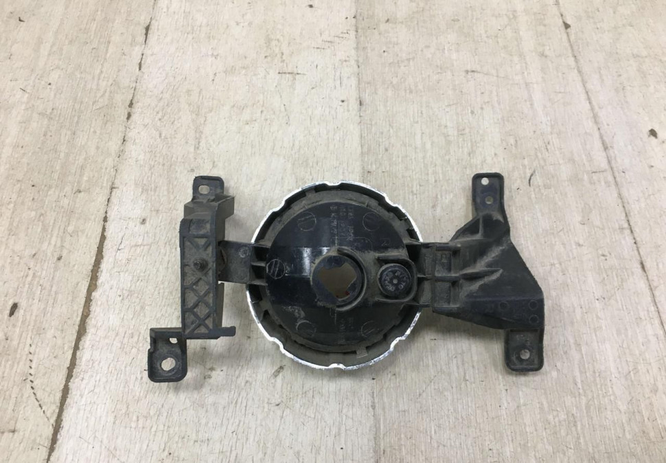 Противотуманная фара правая Kia Sorento 2 oem 922022P000