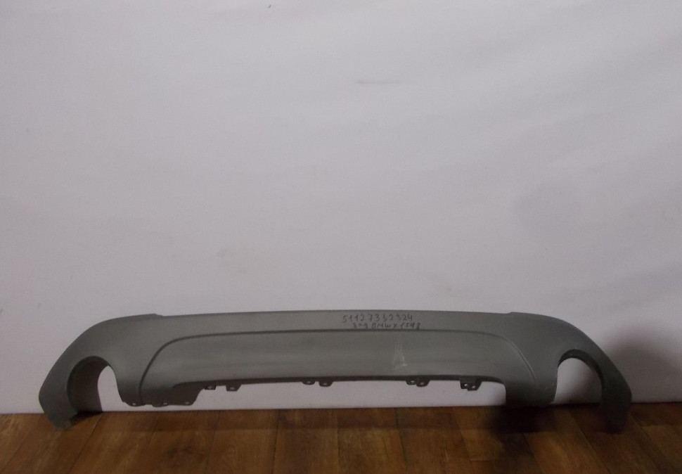 Накладка заднего бампера бу BMW X1 F48 OEM 51127332324