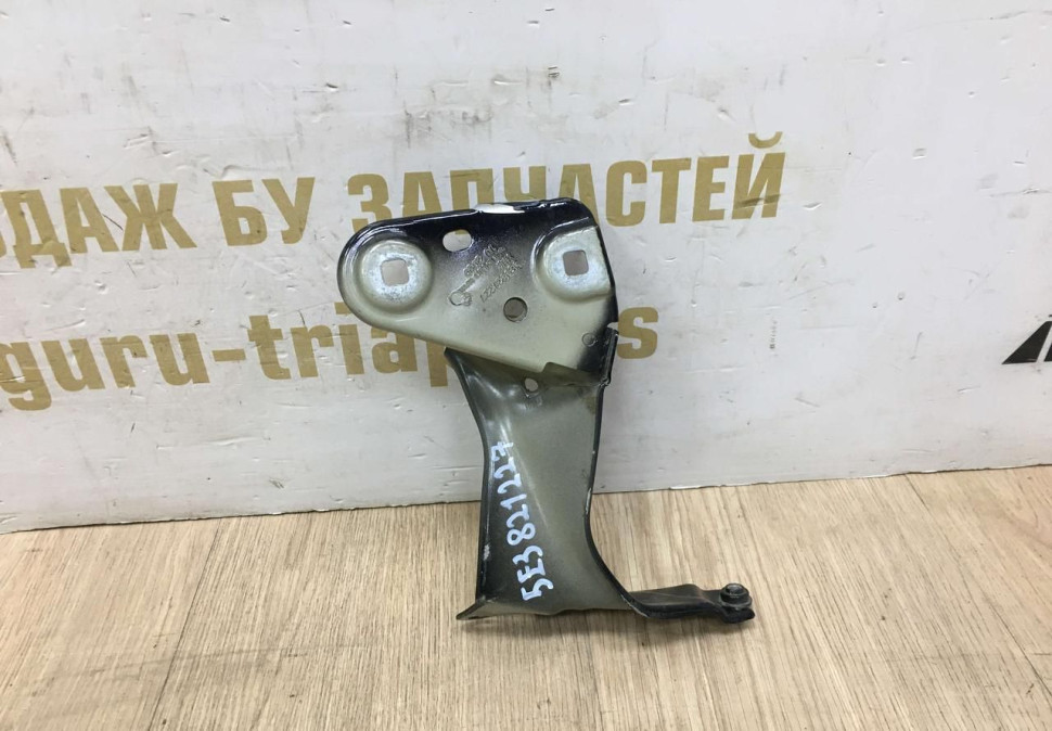 Кронштейн переднего крыла левый Skoda Octavia A8 OEM 5E3821227 Кронштейн переднего крыла левый Skoda Octavia A8 OEM 5E3821227