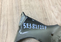 Кронштейн переднего крыла левый Skoda Octavia A8 OEM 5E3821227