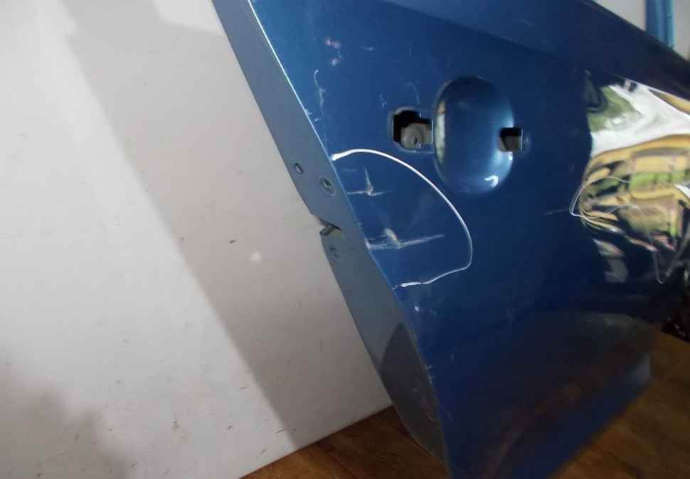 Дверь задняя правая бу Skoda Rapid OEM 5JA833052B Дверь задняя правая бу Skoda Rapid OEM 5JA833052B