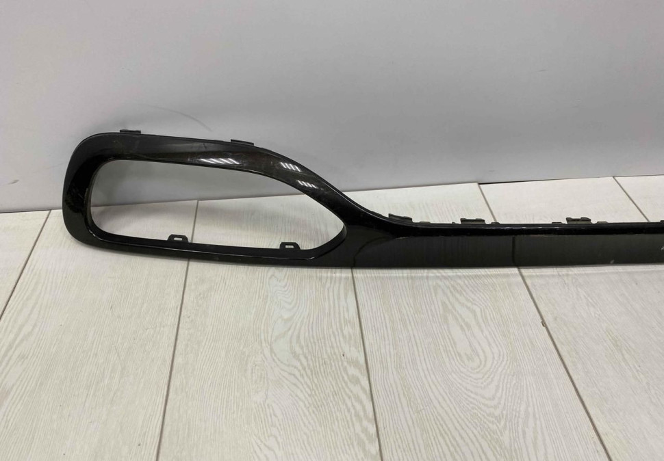 Накладка заднего бампера BMW 7 G11 OEM 51127357153 Накладка заднего бампера BMW 7 G11 OEM 51127357153