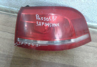 Фонарь правый Volkswagen Passat B7 oem 3Af945096e (трещ стекла)