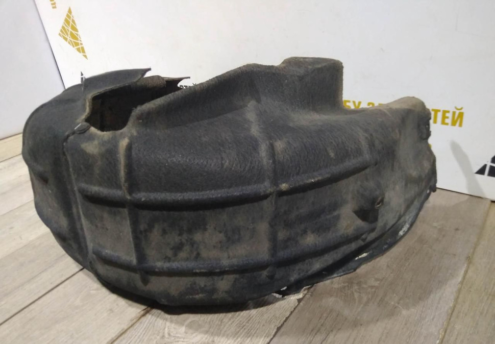 Подкрылок задний левый бу Skoda Octavia A7 OEM 5E0810969C