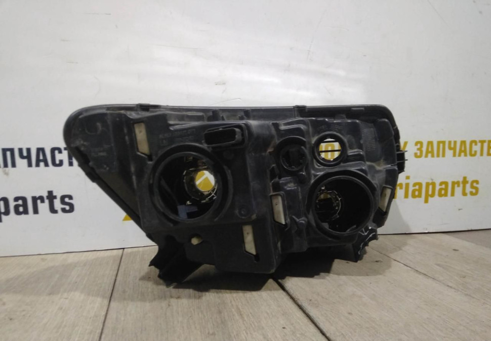 Фара левая бу Renault Logan 2 рестайлинг OEM 260606078R Фара левая бу Renault Logan 2 рестайлинг OEM 260606078R