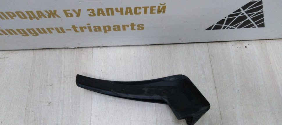 Брызговик задний левый Kia Sportage 4 15-18 oem 86841F1000