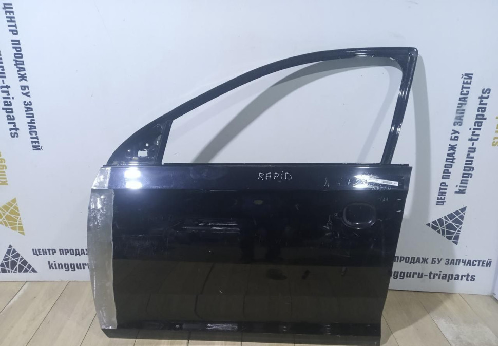 Дверь передняя левая Skoda Rapid OEM 5JA831051B