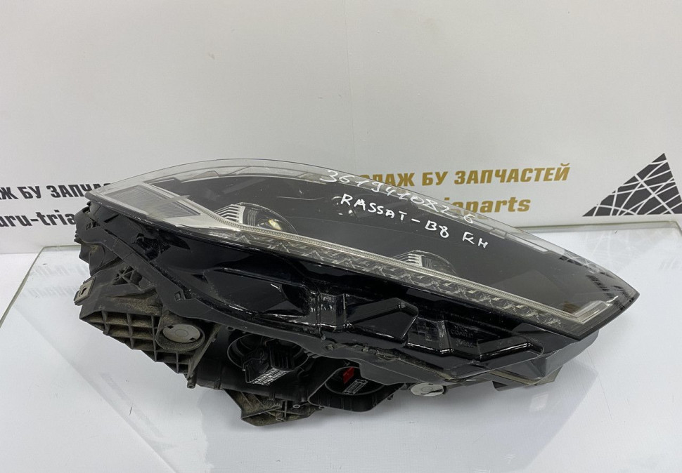 Фара правая Volkswagen Passat B8 2014 oem 3G1941082G