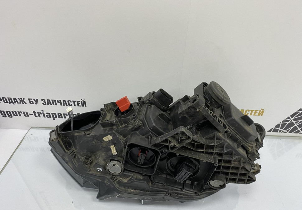 Фара правая Volkswagen Passat B8 2014 oem 3G1941082G