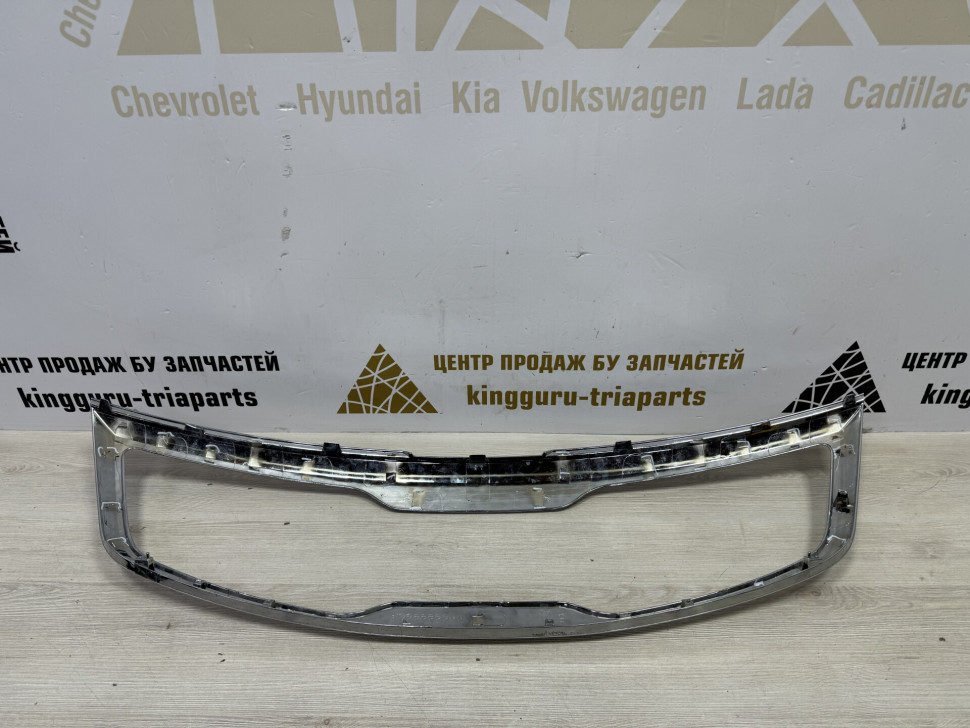 Молдинг решетки радиатора для Kia Sportage 3 2010 863533W000