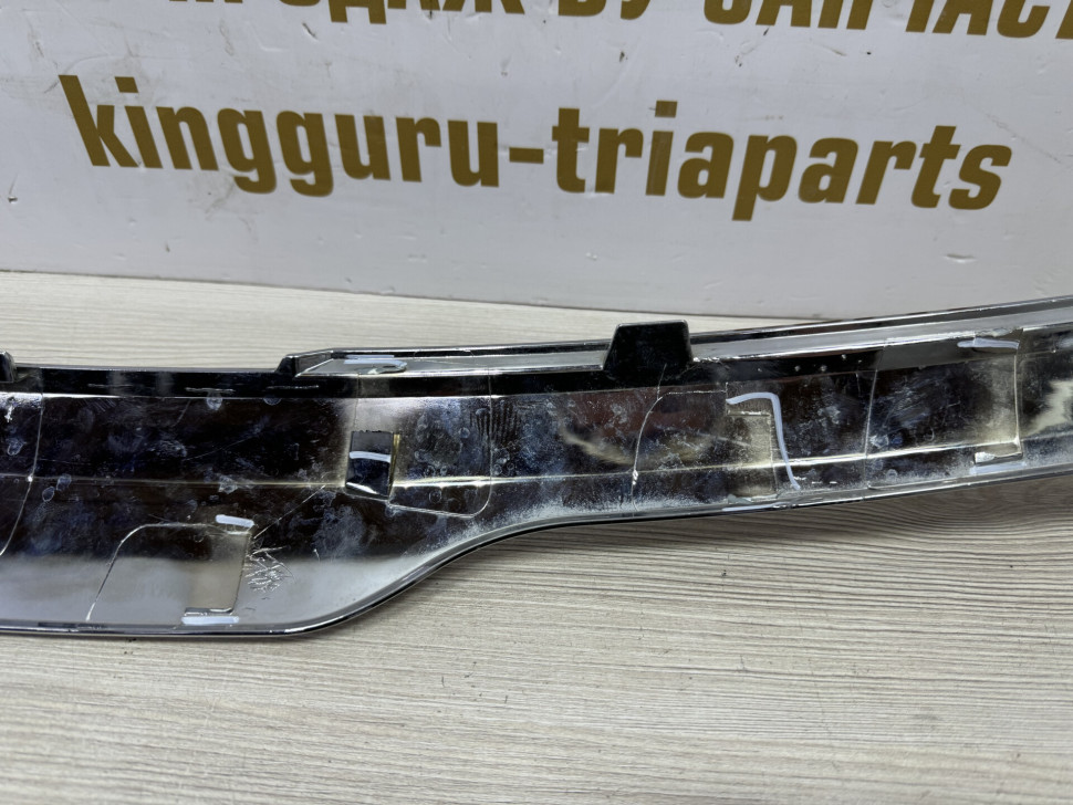 Молдинг решетки радиатора для Kia Sportage 3 2010 863533W000