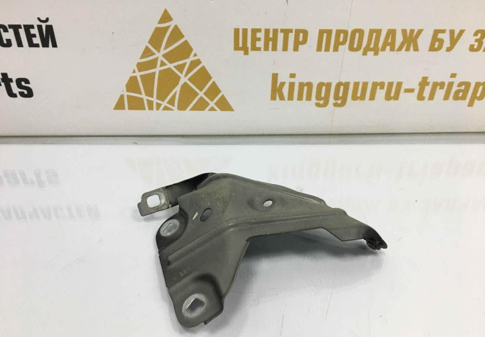 Кронштейн переднего крыла правый BMW X1 F48 OEM 7351516