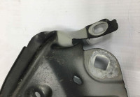 Кронштейн переднего крыла правый BMW X1 F48 OEM 7351516