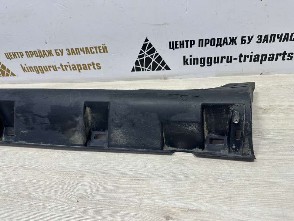 Порог левый бу Renault Duster OEM 768514828R
