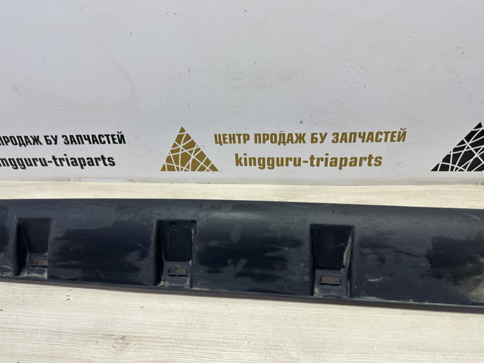 Порог левый бу Renault Duster OEM 768514828R