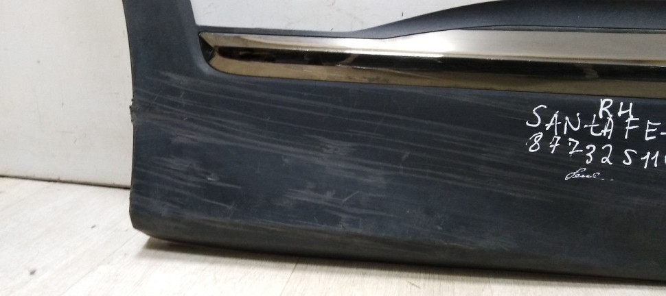Молдинг двери задний правый Hyundai Santa Fe 4 2018> oem 87732S1100 Молдинг двери задний правый Hyundai Santa Fe 4 2018> oem 87732S1100