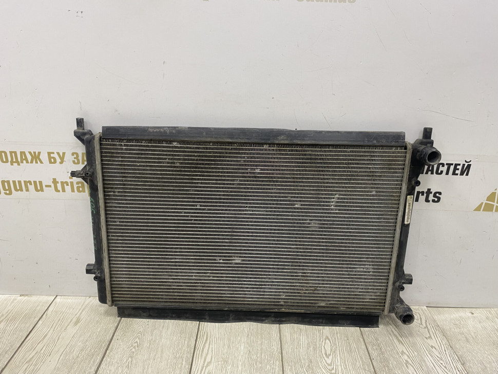 Радиатор охлаждения бу Skoda Yeti OEM 1K0121251CD Радиатор охлаждения бу Skoda Yeti OEM 1K0121251CD
