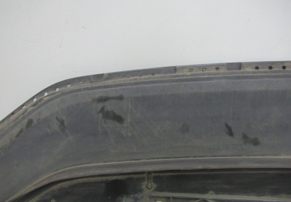 Спойлер переднего бампера Volkswagen Golf 7 (12>) oem 5G0805915 (потертости)